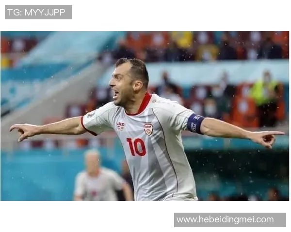 国王杯精彩对决AC米兰3-0战胜那不勒斯帽子戏法引爆全场激情