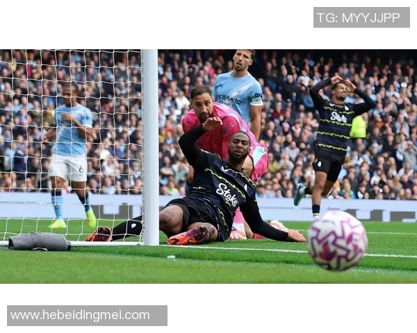 西甲赛场惊现冷门本菲卡大胜曼城引发热议与反思